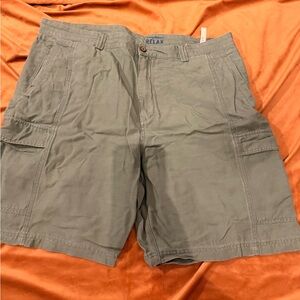 Tommy Bahama Men's Cargo Shorts in Sage